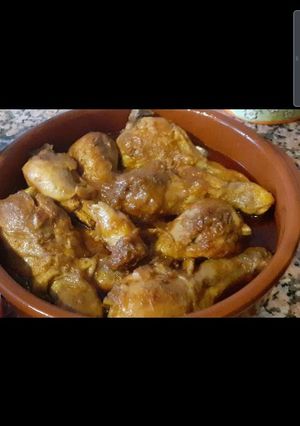 Una foto de Muslo de pollo rustido