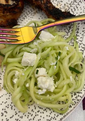 Une photo de Salade de courgettes à la feta