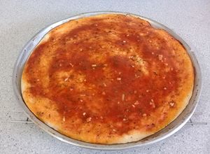 Una foto de 🥇🍕 Masa para pizza | Prepizza | Pre pizza | Paso a paso 🍕🔥