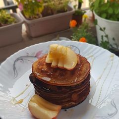 A picture of Apple cinnamon pancake.
