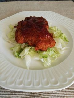 Una foto de Filetes adobados de pechuga de pavo rellenos de jamón y queso