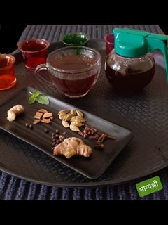 इम्युनिटी बूस्टर ब्लॅक टी (immunity booster tea recipe in marathi) रेसिपी चे मुख्य फोटो