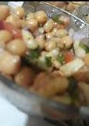 A picture of Chhole ki chat.