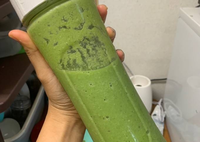 Resep Green smoothie (untuk perut buncit) yang Lezat