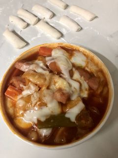 รูปของ 🌶🧀 ต๊อกโบกีผัดซอสชีส 🌶🧀