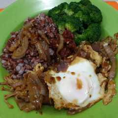 รูปของ Daging dan jamur saus yakiniku