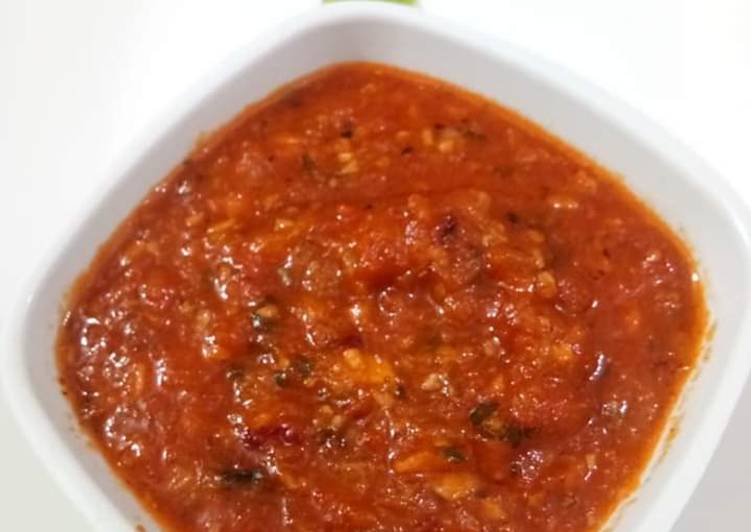 Simple Way to Prepare Perfect Pizza Sauce