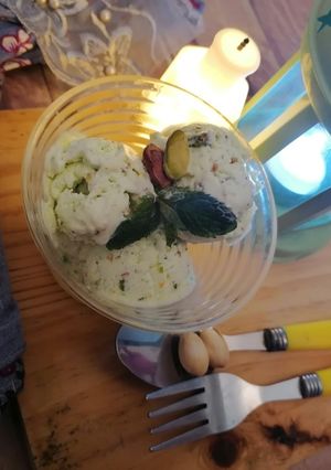 A picture of Pista ice cream.