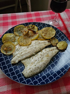 Una foto de Lubina al horno