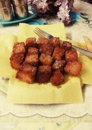ক্রিসপি ব্রেড বাইটস (Crispy bread bites recipe in Bengali) রেসিপির প্রধান ছবি
