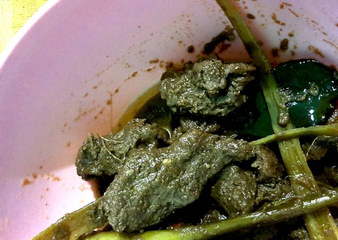 Lapis Daging Sapi