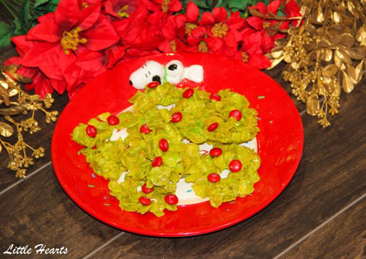 How to Prepare Any-night-of-the-week Cornflakes + Marshmallows Christmas Wreaths