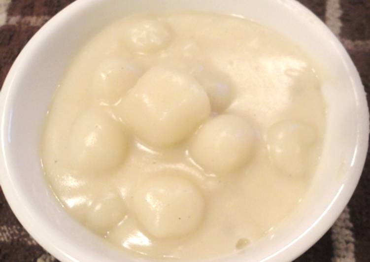 Recipe of Super Quick Homemade Paal Kolukattai (Steamed Rice balls in Coconut Milk)