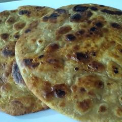 A picture of Karara paratha.