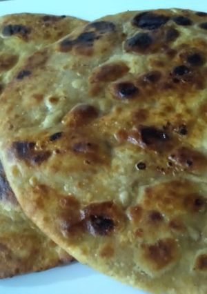 A picture of Karara paratha.