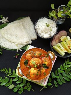 अंडा मसाला करी (anda masala curry recipe in marathi) रेसिपी चे मुख्य फोटो