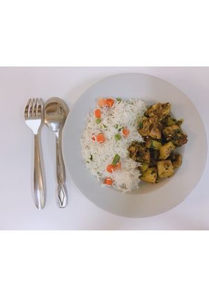 صورة لوصفة عيش صيني وحمسة دجاج 🍚😋