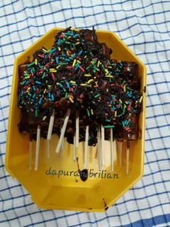 Foto resep Es unik marshmallow mix pisang coklat sereal