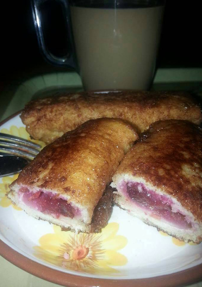 Una foto de Rollitos de mermelada de ciruelas casera