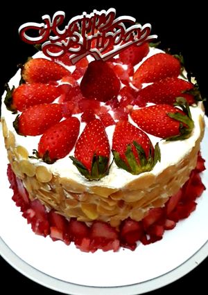 รูปของ สตรอว์เบอร์รี่🍓ช็อตเค้ก🍓(เค้กนุ่ม หวานน้อย) strawberry 🍓shortcake cake🍓