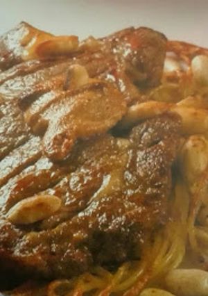 Una foto de Solomillo de ternera al horno con salsa de cacahuetes