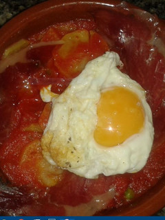 Una foto de Huevos a la flamenca