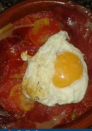 Una foto de Huevos a la flamenca