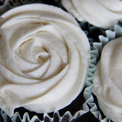 A picture of Vanilla Buttercream Frosting.