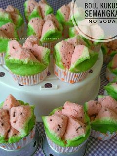 Foto resep Bolu Kukus/Roti Kukus Mekar Semangka Tanpa Soda