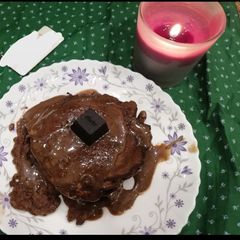 🥞 chocolate pancakes A picture of 🥞 chocolate pancakes.