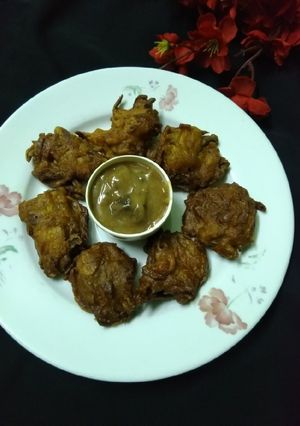 আলু পকোরা রেসিপির প্রধান ছবি