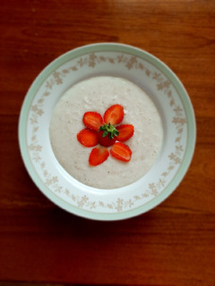 A picture of Jamaican corn meal porrige.