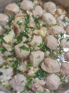 Foto resep Kuah Bakso Ala Warung Bakso gurih seger mantap 🤤❤️