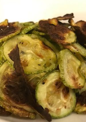 Una foto de Keto Zucchini snack