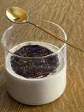 Κρύα κρέμα βρώμης με chia seeds και γεύση εσπρέσο