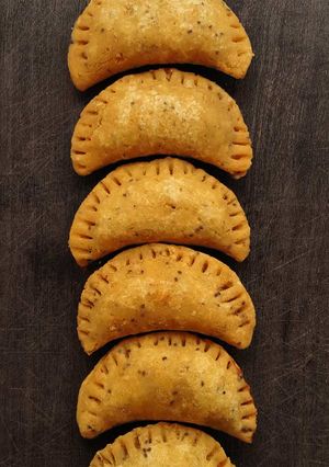 Una foto de Masa para empanadas con harina de arroz y garbanzos - SIN GLUTEN, SIN LACTOSA, SIN HUEVO y ECONÓMICA