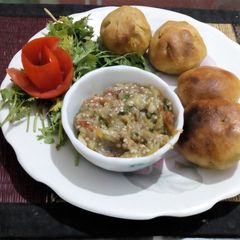 A picture of Litti chokha.