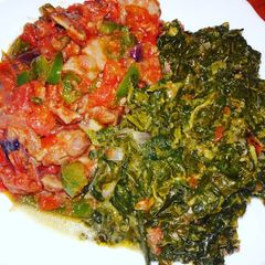 Wet Fried Gizzards and traditional vegetables A picture of Wet Fried Gizzards and traditional vegetables.