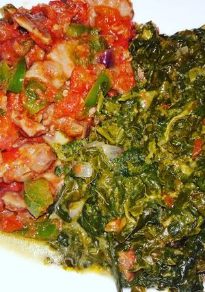 A picture of Wet Fried Gizzards and traditional vegetables.