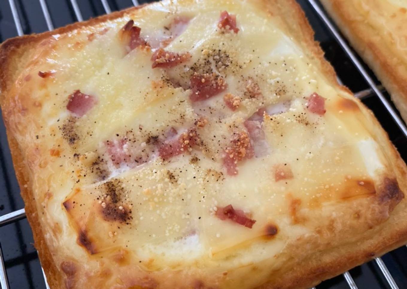 Carbonara Toast