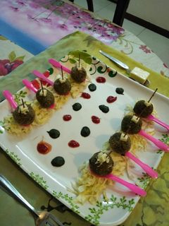 चीजी़ ग्रीन बोल्स (Cheesy green balls recipe in Hindi) रेसिपी मुख्य फोटो