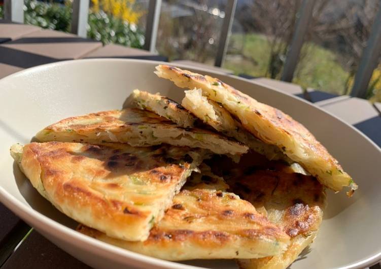 Recipe of Quick Scallion pancake