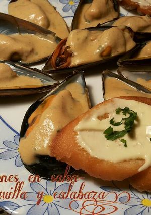 Foto principal de Melillones en salsa de mantequilla y calabaza
