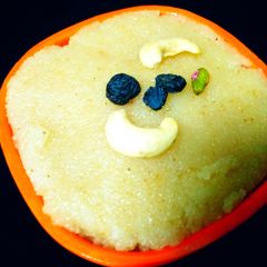 A picture of Sooji halwa.
