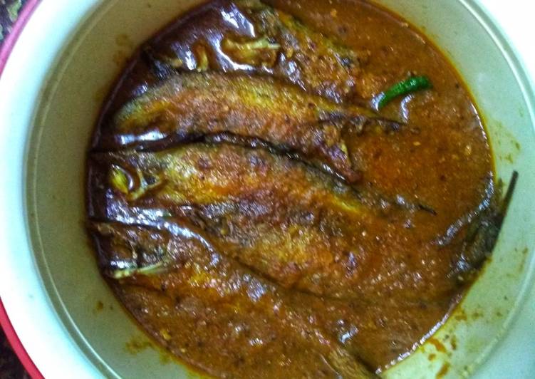 Pabda fish curry