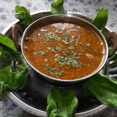 A picture of Palak Dal amti.