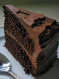 Fudge chocolate cake