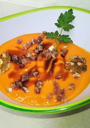 Una foto de Salmorejo suave de calabaza