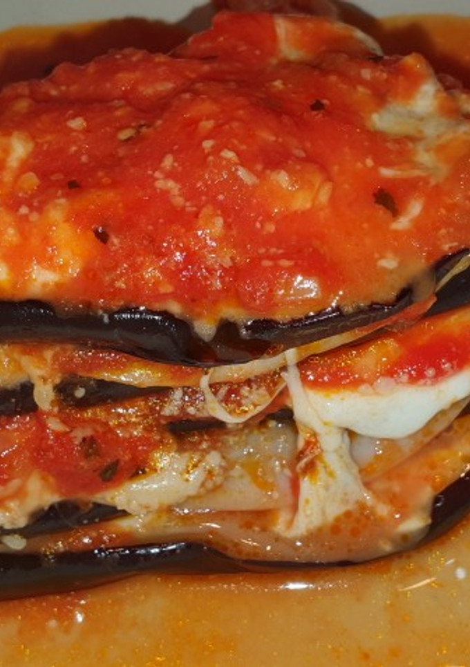 Una foto de Berenjenas a la parmesana