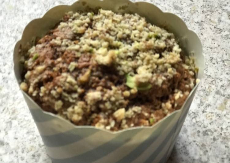 Pistachios and walnut oatmeal muffins